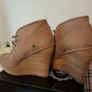 Wedge ugg boots